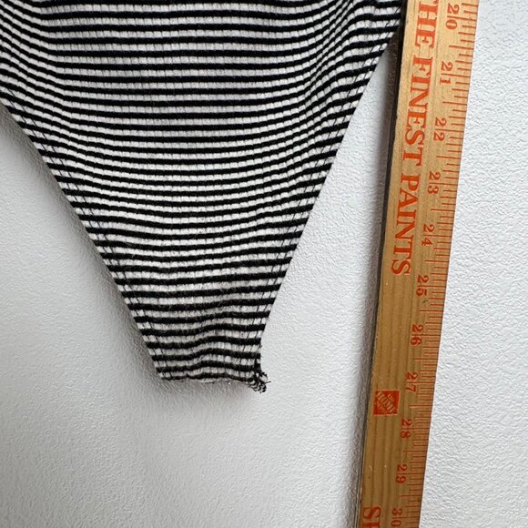 Express Black White Striped Long-Sleeve Bodysuit Med Rayon Spandex Off-Shoulder - Picture 5 of 5